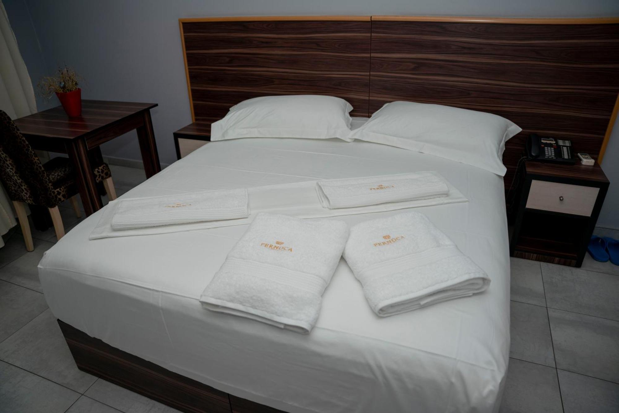 Hotel Pernoca Dıraç Dış mekan fotoğraf