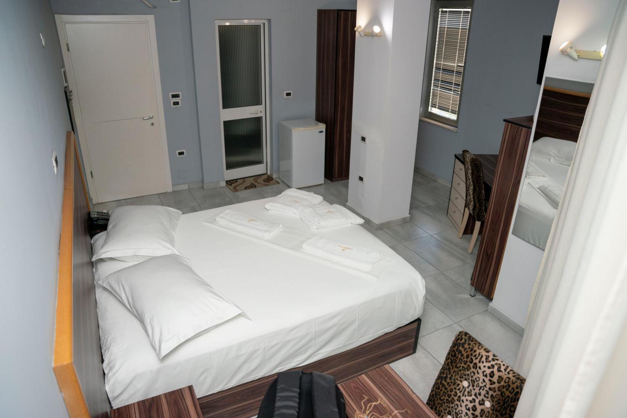 Hotel Pernoca Dıraç Dış mekan fotoğraf