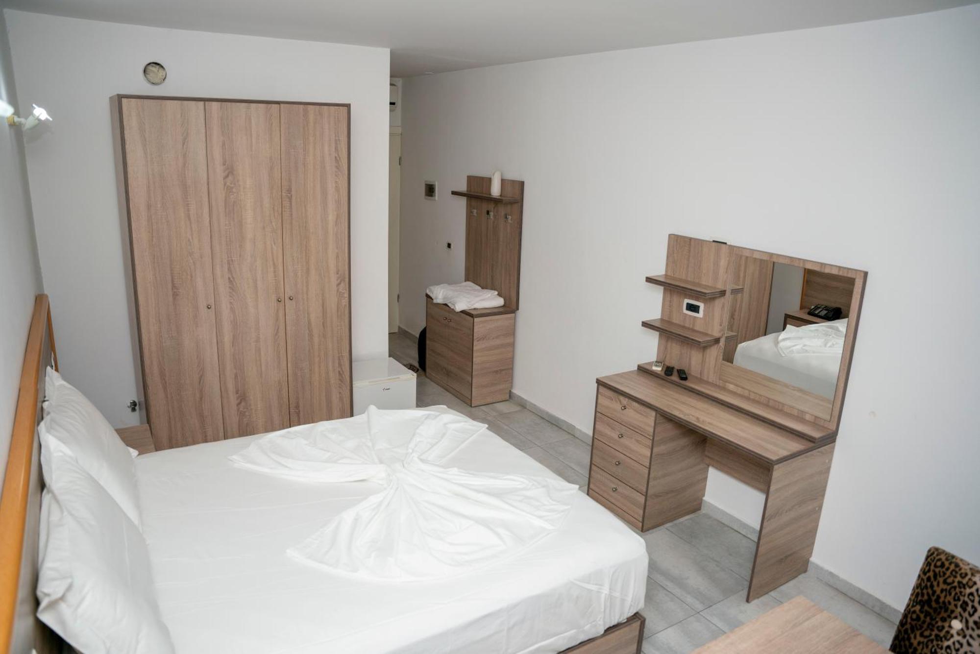 Hotel Pernoca Dıraç Dış mekan fotoğraf