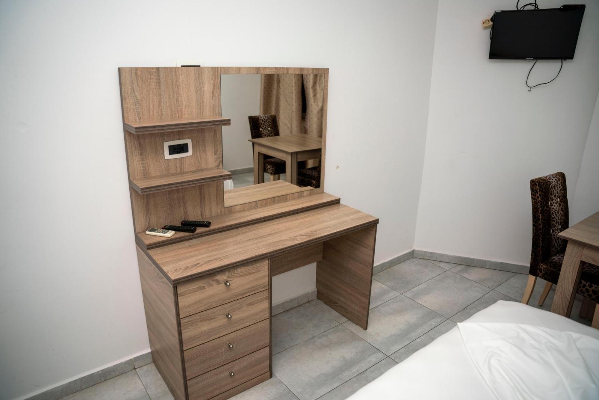 Hotel Pernoca Dıraç Dış mekan fotoğraf
