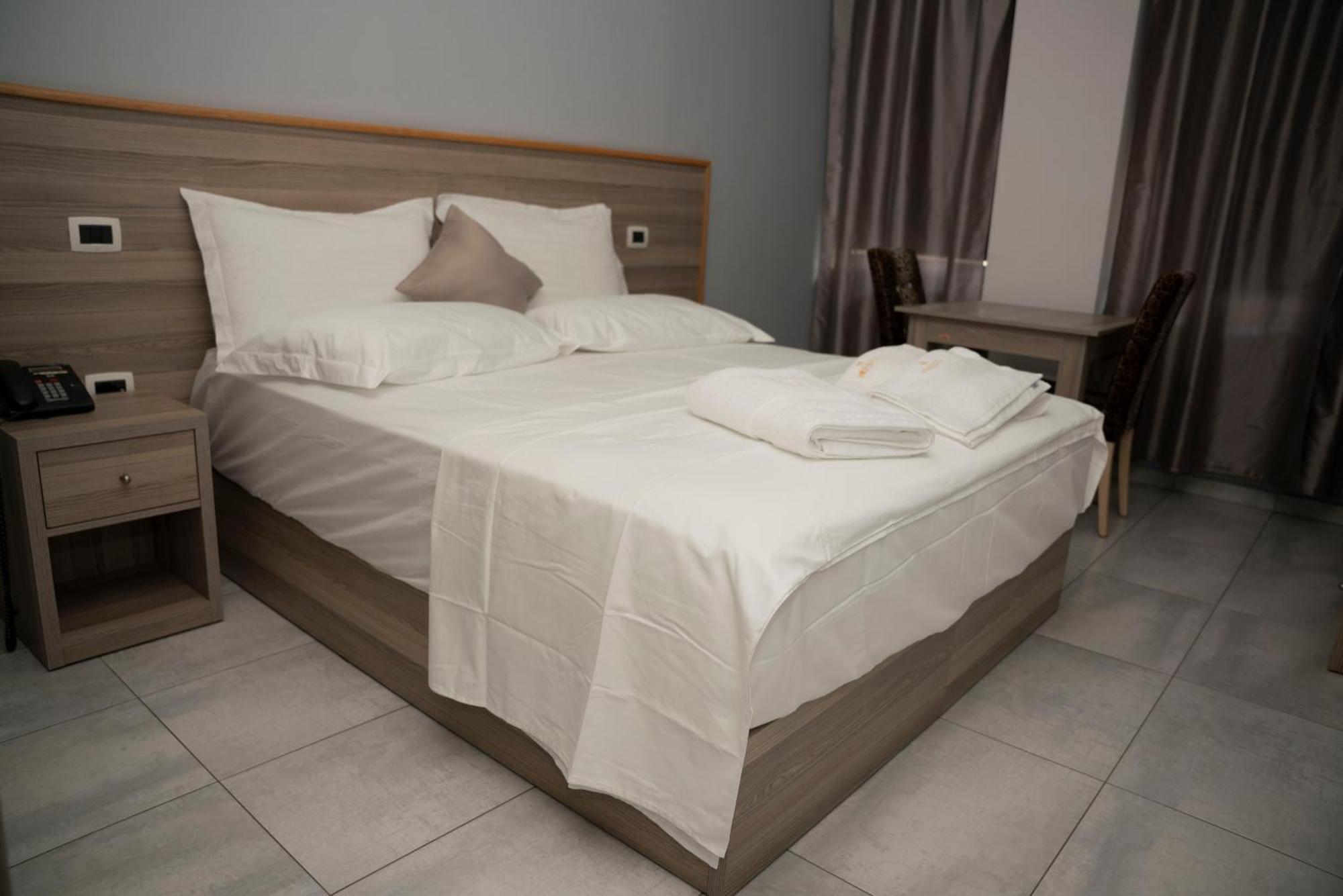 Hotel Pernoca Dıraç Dış mekan fotoğraf