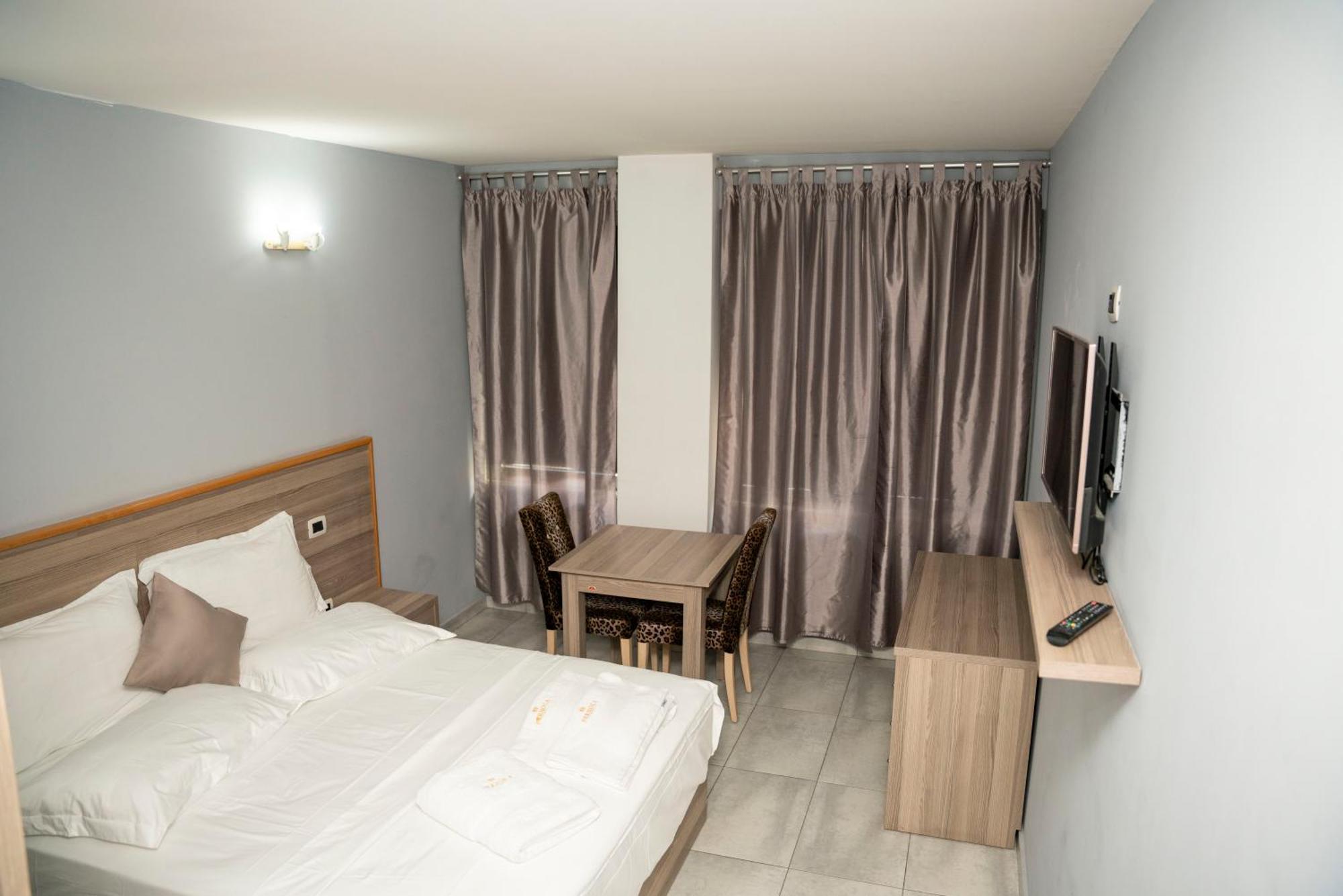 Hotel Pernoca Dıraç Dış mekan fotoğraf