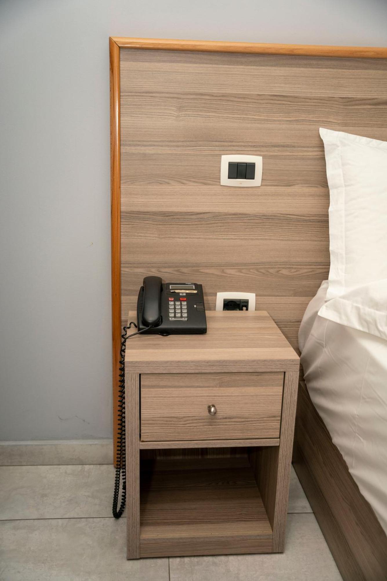 Hotel Pernoca Dıraç Dış mekan fotoğraf