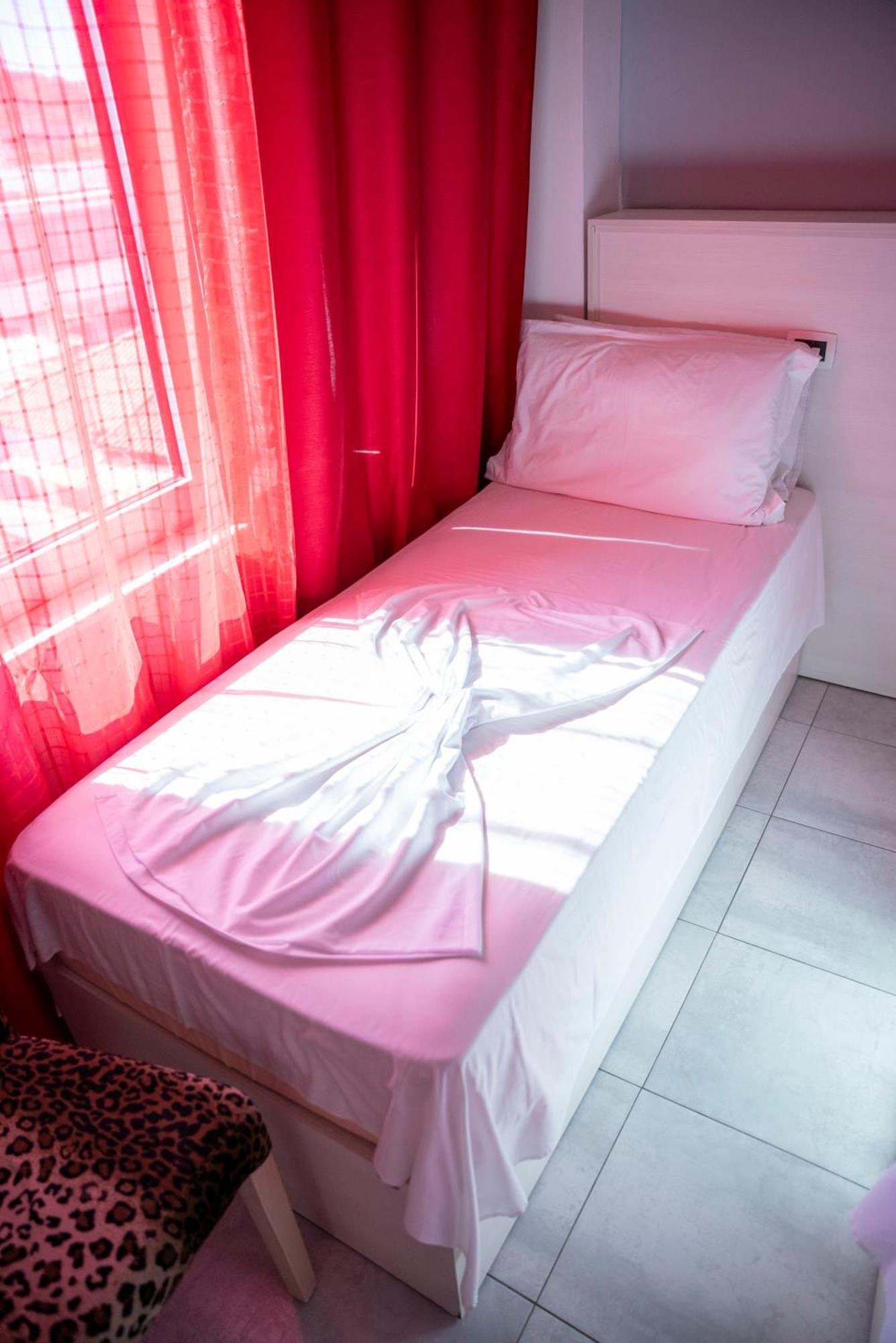 Hotel Pernoca Dıraç Dış mekan fotoğraf